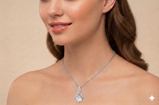 Alluring Beauty Necklace – Elegant Gift